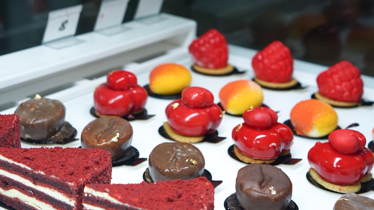 Vitrine de pâtisseries Monde Gourmand
